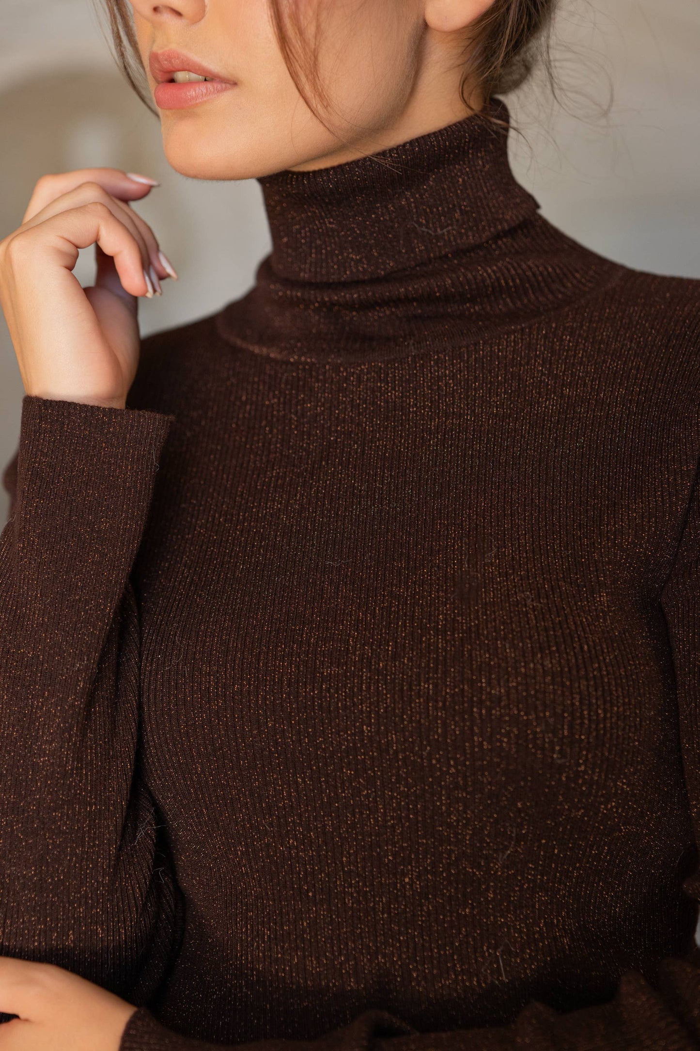 Ribbed Lurex turtleneck sweater ~ Choco / One size