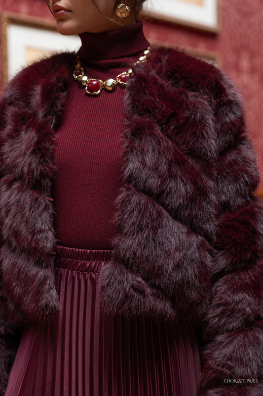 Paula short faux fur jacket ~ One size